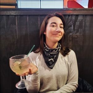 Meet your Posher, Anna